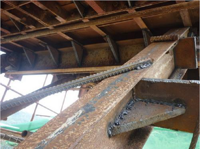 鋼結(jié)構(gòu)焊接-燁興膜結(jié)構(gòu) 鋼結(jié)構(gòu)焊接.jpg