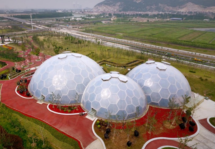 膜結構建筑的特點：環(huán)保節(jié)能、防火抗震、自潔功能