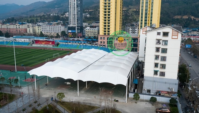 燁興-桐梓一中運動場鋼膜結構球場雨棚