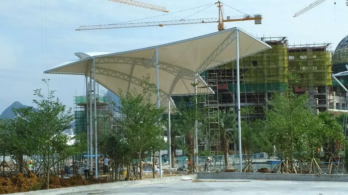 廣西賀州大飛機景觀膜結(jié)構(gòu)遮陽棚-深圳市燁興膜結(jié)構(gòu)工程有限公司 廣西賀州大飛機景觀膜結(jié)構(gòu)遮陽棚.jpg