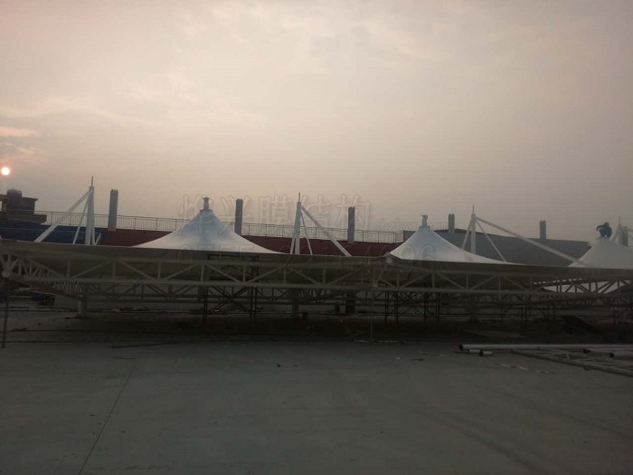 廣州機電學校膜看臺安裝-燁興膜結(jié)構(gòu) 廣州機電學校膜看臺安裝.jpg