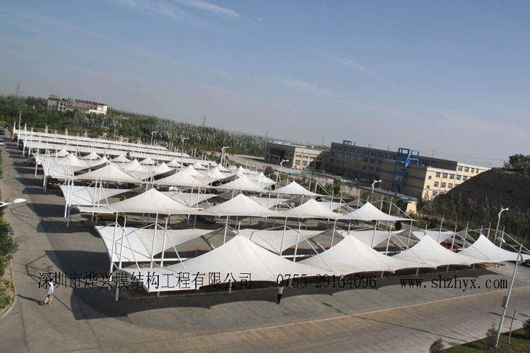 如果您定制大型膜結(jié)構(gòu)車棚，你這樣做就靠譜了